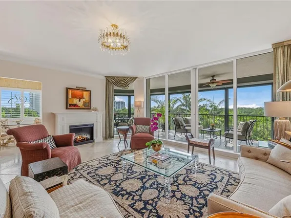 8930 Bay Colony DR #301, NAPLES, FL 34108