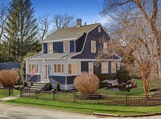 75 Curve St, Wellesley, MA 02482
