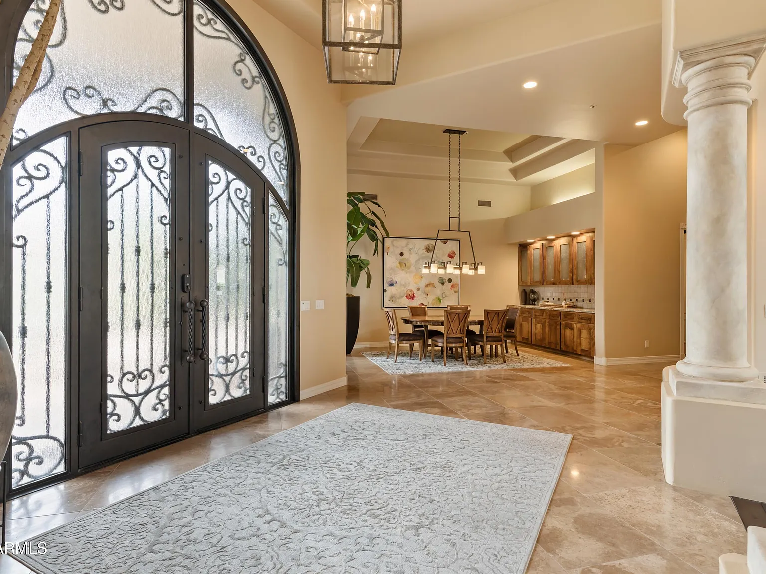 4 bed, 4.0 bath, 4212 sqft, $10,000 — Photo 3