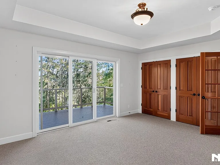 453 Dellwood Dr — Photo 32