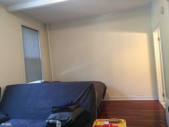 3rd image of 412 W 44th St APT 3