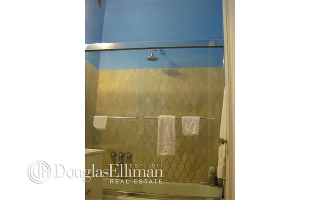 Rented by Douglas Elliman | media 20