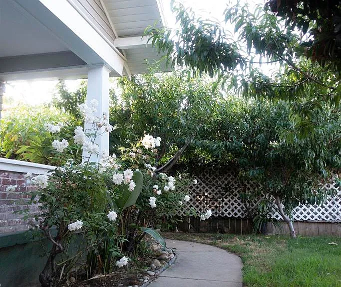 408 N Tremont St — Photo 6