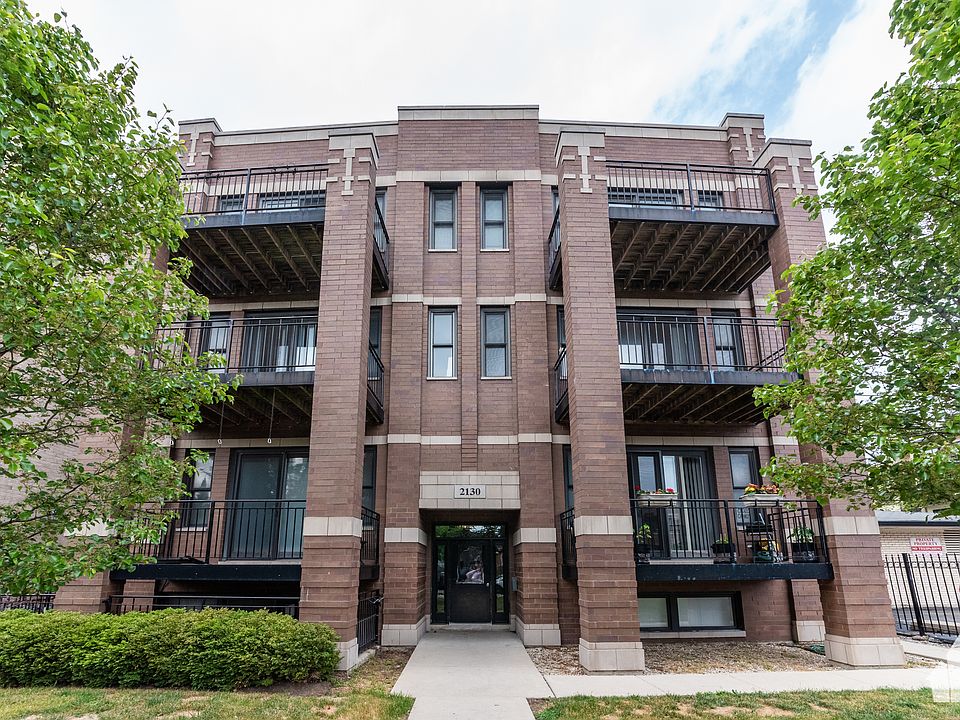 1st image of 2130 W Touhy Ave APT 3W