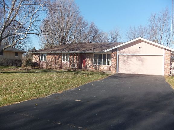 2nd image of 8142 Cloverdale Ln