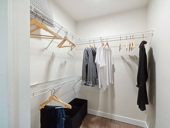 4th image of 2895 E 10th Ave #608