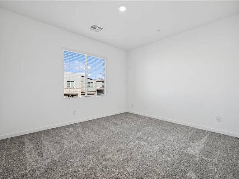 311 Mount Tyndall St — Photo 39