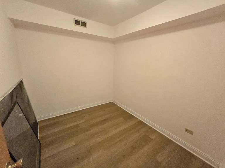 2618 S Shields Ave #B — Photo 5