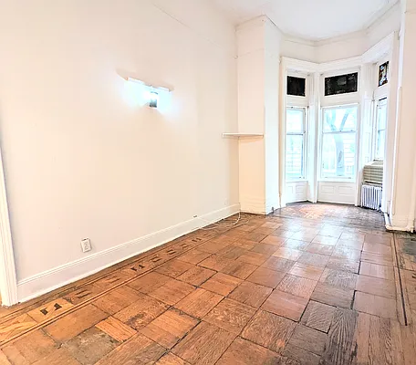 Rented by Manhattan Spaces | media 7