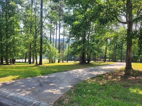 108 Belle Oaks Ct, Six Mile, SC 29682
