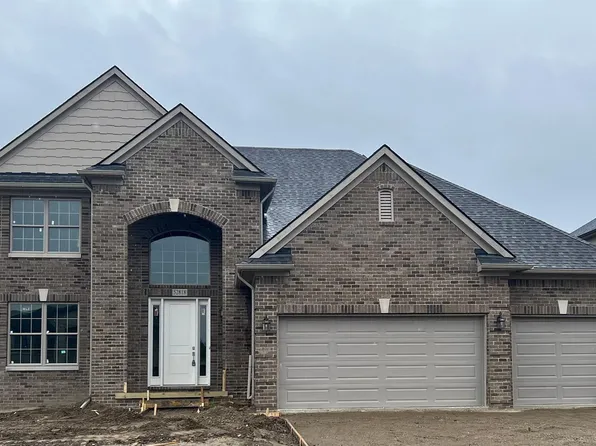 52818 Char Marie Dr, Macomb, MI 48042