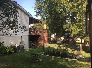 7300 Oakpark Dr, Newburgh, IN