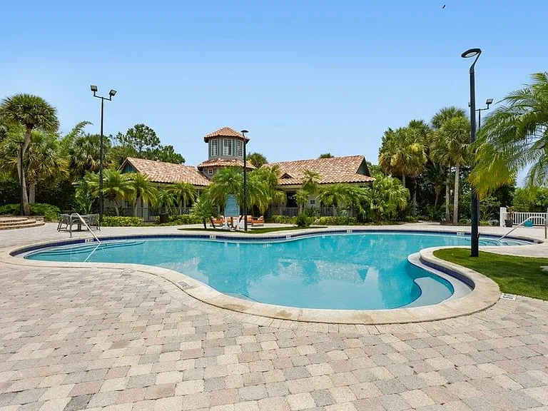 Veranda at Westchase — Photo 20