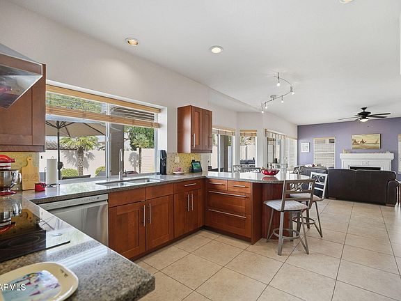 3rd image of 4106 N ST ELIAS --