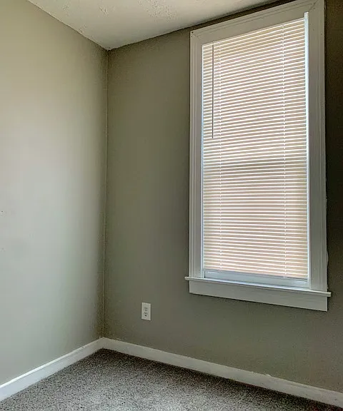 114 Huetter Ave #1 — Photo 9