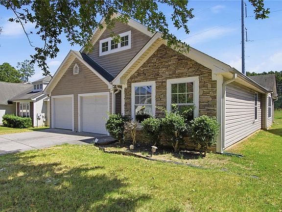 3rd image of 66 Camden Way
