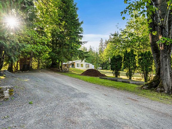 5th image of 47400 Extrom Rd