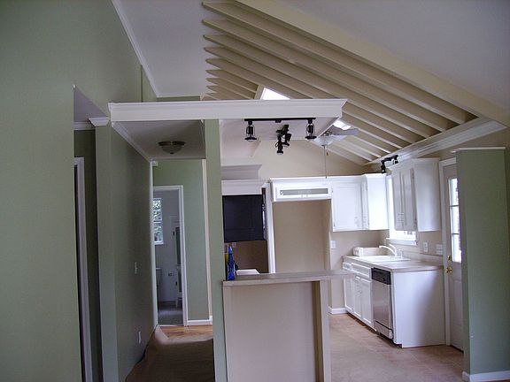 Kitchen area (Stainless Appliances)