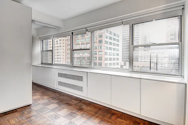 Rented by R New York | media 10