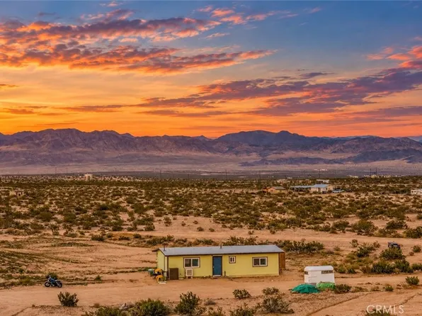 67550 Del Oro Dr, Twentynine Palms, CA 92277