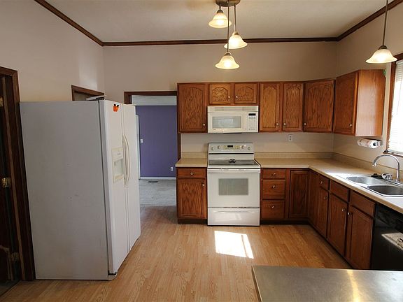 4th image of 508 Sherman St