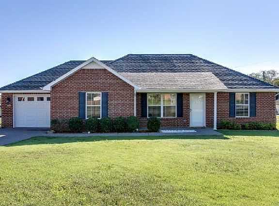 2nd image of 100 Pratt Ct