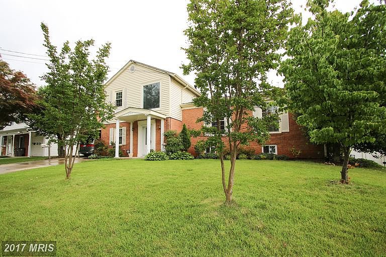 1st image of 2995 Glenora Ln