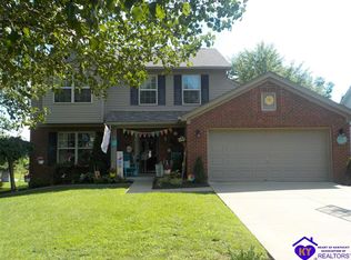 9024 Black Powder Ln, Louisville, KY 40228