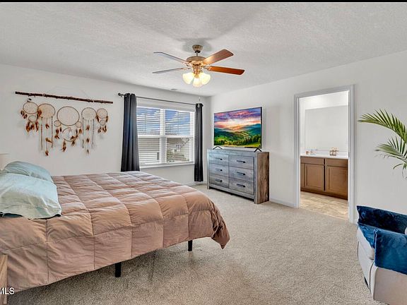 5th image of 1395 Willow Springs Dr