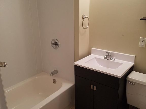 1 bathroom