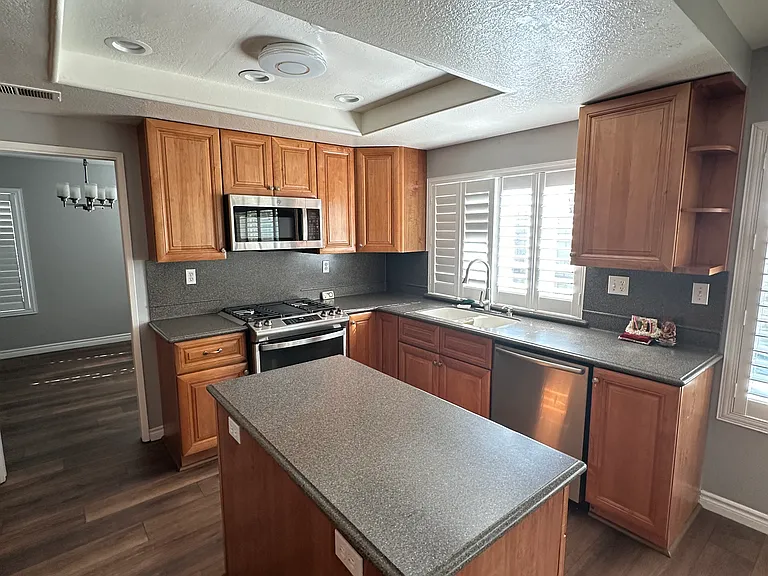 9081 Mandarin Ln — Photo 10