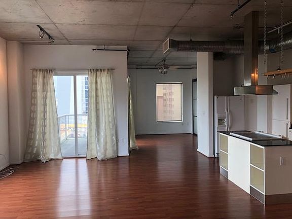 2nd image of 10 SW South River Dr APT 814