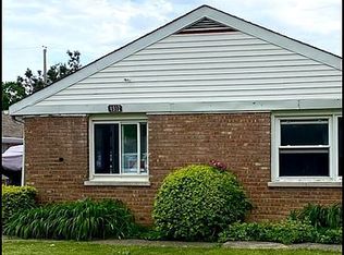 4912 Spring Rd, Oak Lawn, IL 60453