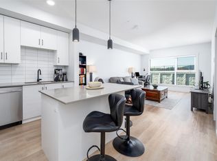 2469 Gateway Rd #315, Langford, BC V9B 6R7