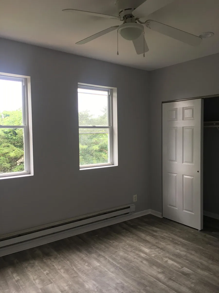 Building Photo - 4914 Knox St #2