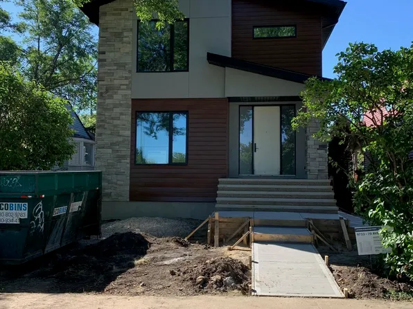 9733 79th Ave NW, Edmonton, AB T6E 1P9