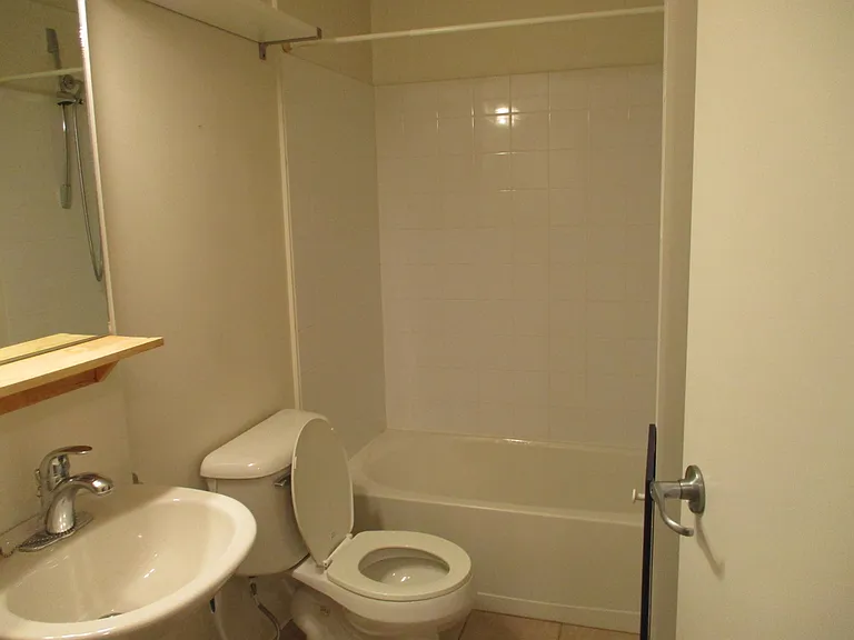 10024 Jasper Ave NW #1613 — Photo 12