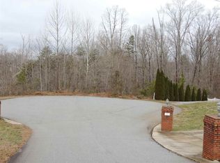 215 Kensington Dr, Forest City, NC 28043