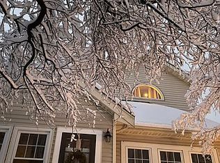 31 Parkway Rd, Stoneham, MA 02180