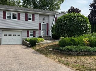 1 Canary St, Pawcatuck, CT 06379