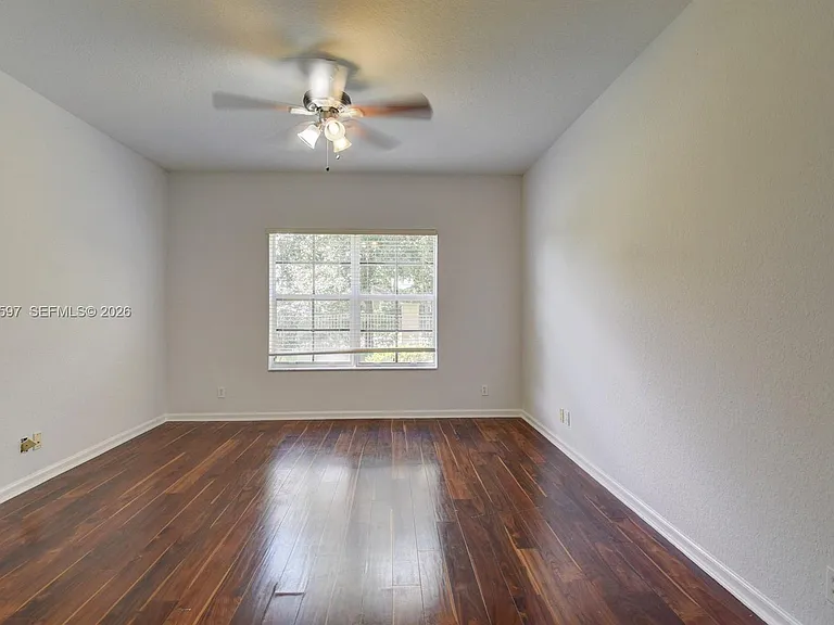 1811 NE 5th St #1501 — Photo 13