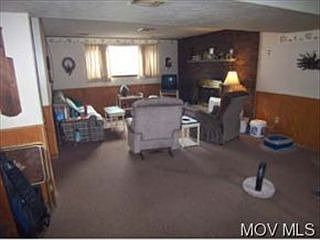 4th image of 212 Greenwood Dr