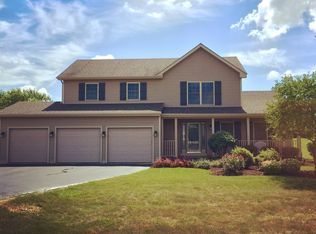 2502 Thoroughbred Trl, Woodstock, IL 60098