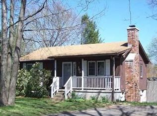 160 Vineland Ave, East Longmeadow, MA 01028