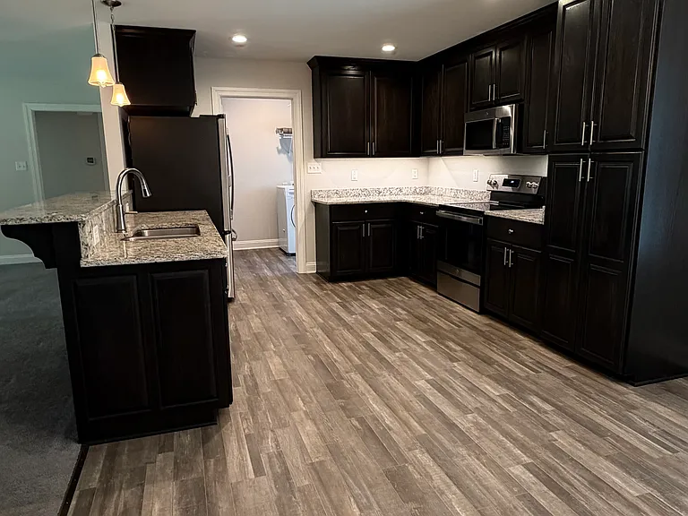 102 Cedar Crest Rd — Photo 5
