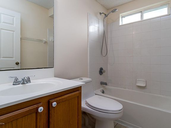 3rd image of 11156 Wyndham Hollow Ln