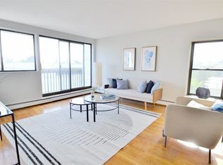 1643 Cambridge St APT 77, Cambridge, MA 02138