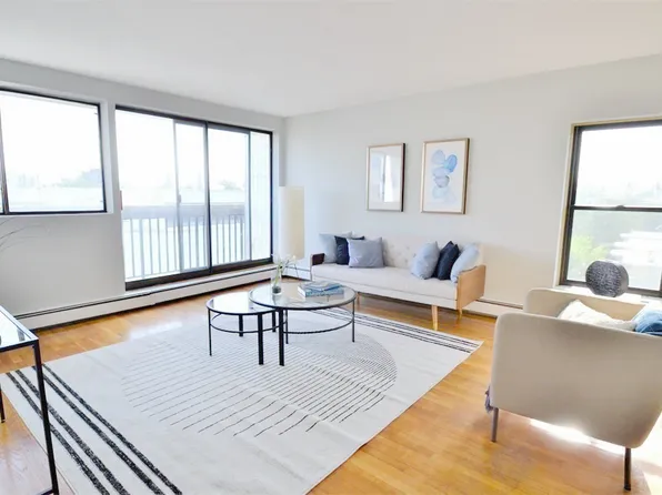 1643 Cambridge St APT 77, Cambridge, MA 02138