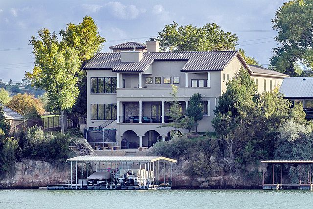 1st image of 611 Shore S Dr