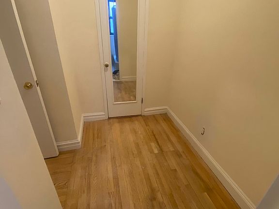 5th image of 303 E 37th St APT 6A